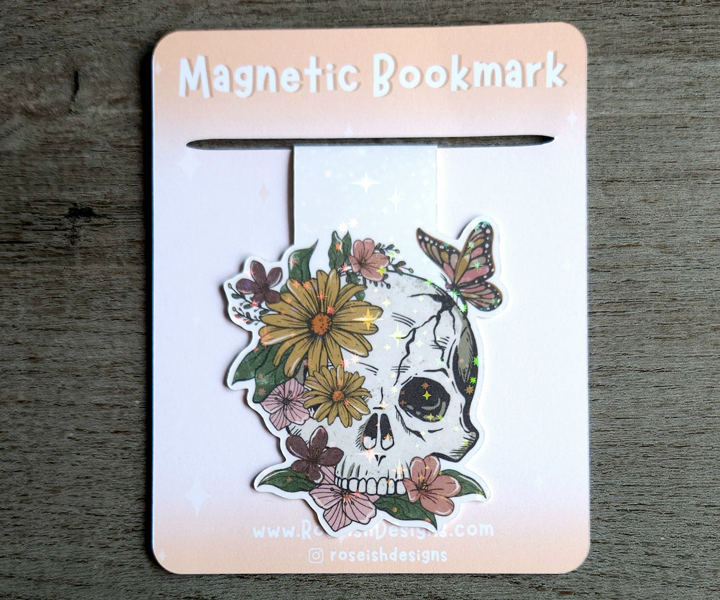 Floral skull magnetic bookmark, book lover gift, goth, bookish, cute bookmark magnet, book accessories