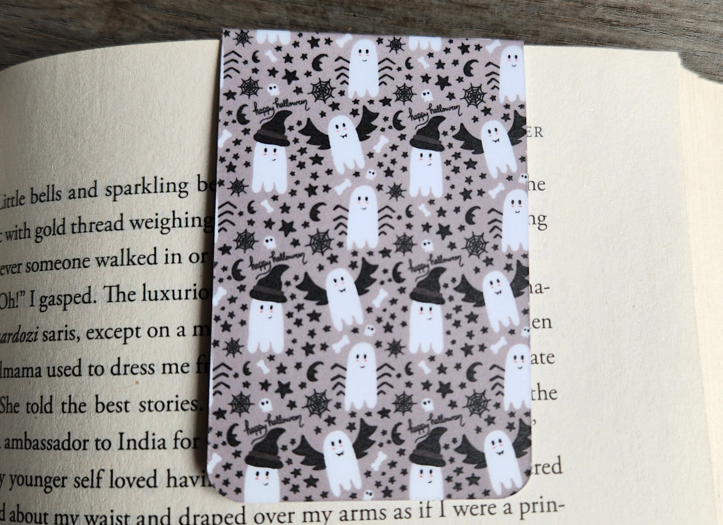 Cute Halloween magnetic bookmark, book lover gift, reading, bookish, spooky bookmark magnet, book accessories, ghost bookmark