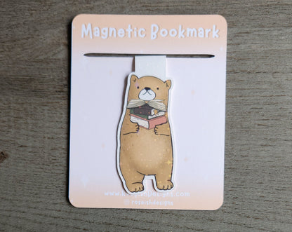 Cute bear magnetic bookmark, book lover gift, bear with books, bookish, cute bookmark magnet, book accessories