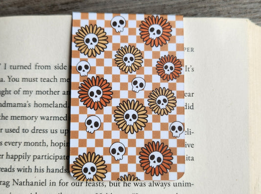 Retro Halloween magnetic bookmark, book lover gift, reading, bookish, spooky bookmark magnet, book accessories, floral skulls